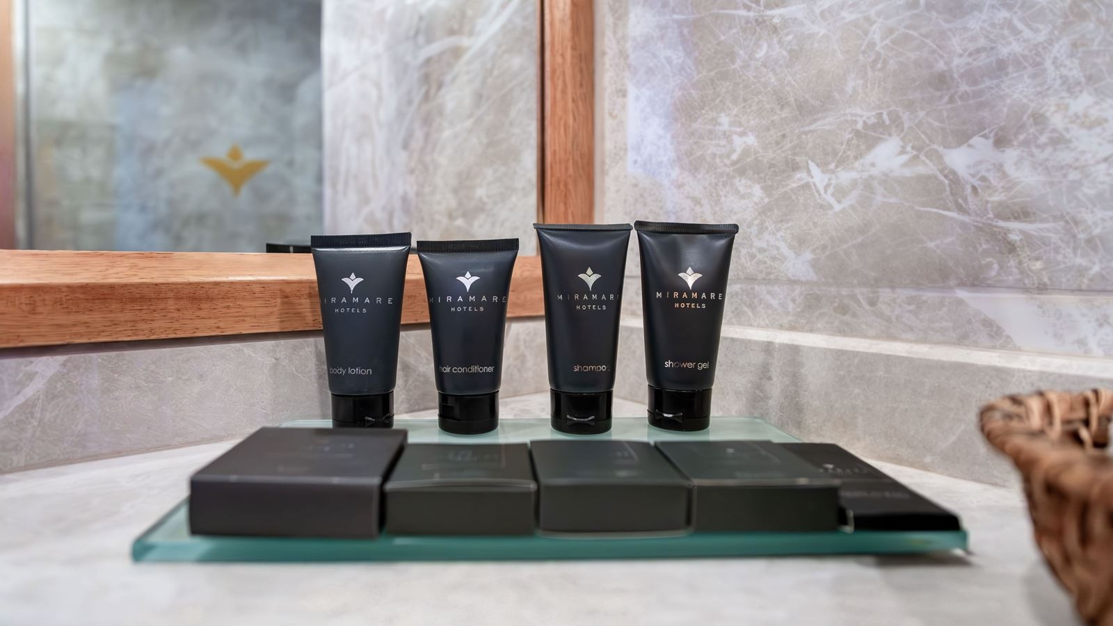 rooms-family-main-building