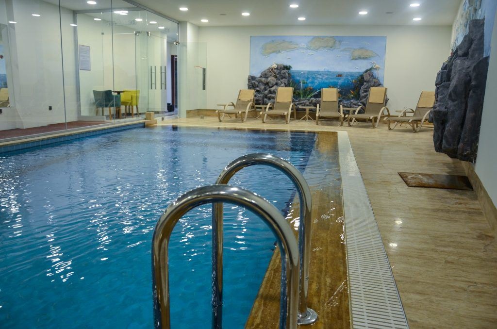 pools-indoor-pool