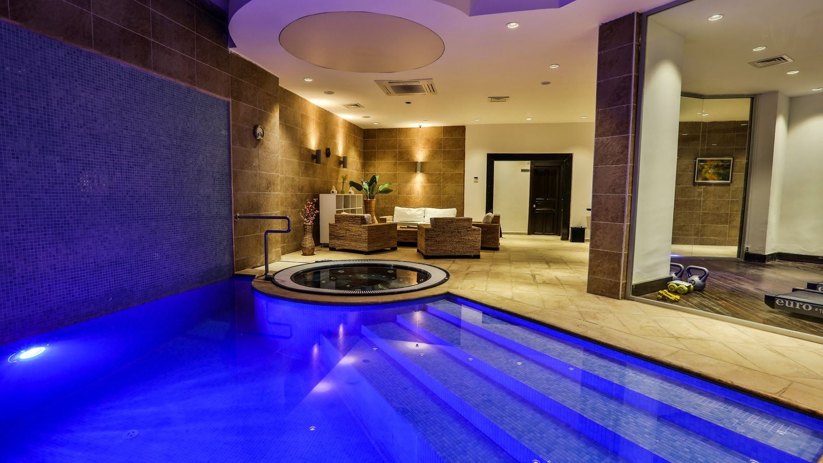 pools-indoor-pool