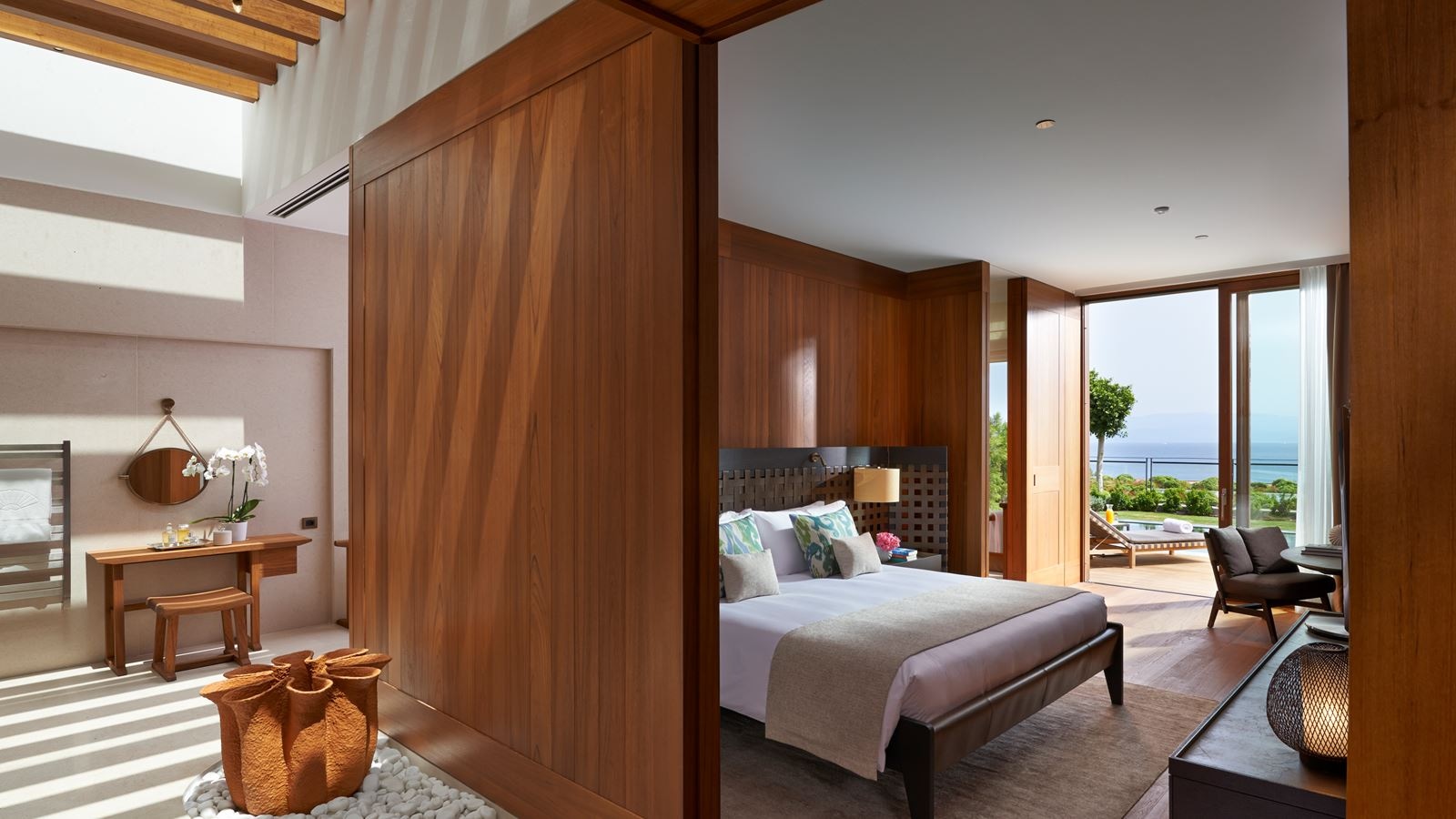 rooms-sea-view-suite-with-private-pool