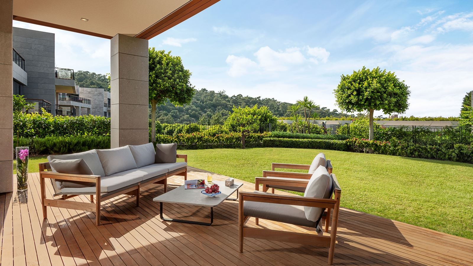 rooms-three-bedroom-garden-view-apartment