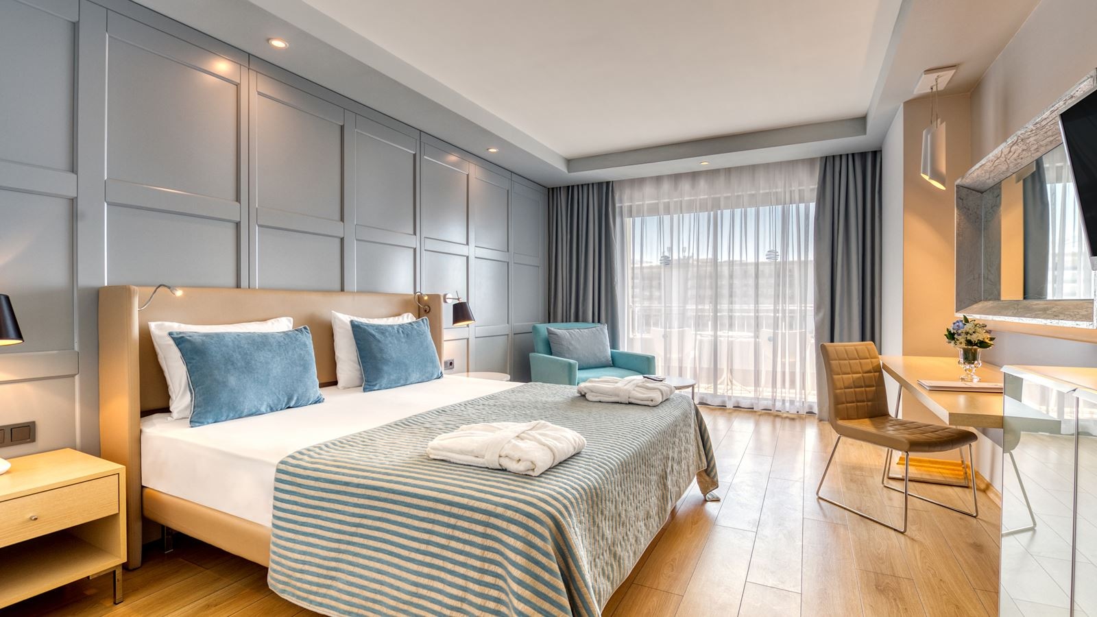 rooms-standard-land-view