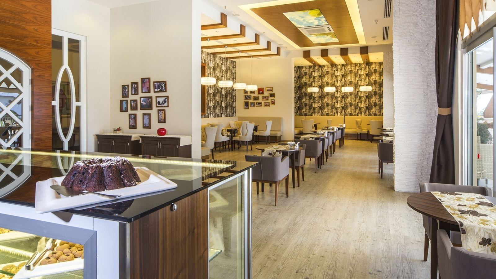 restaurants-main-restaurant