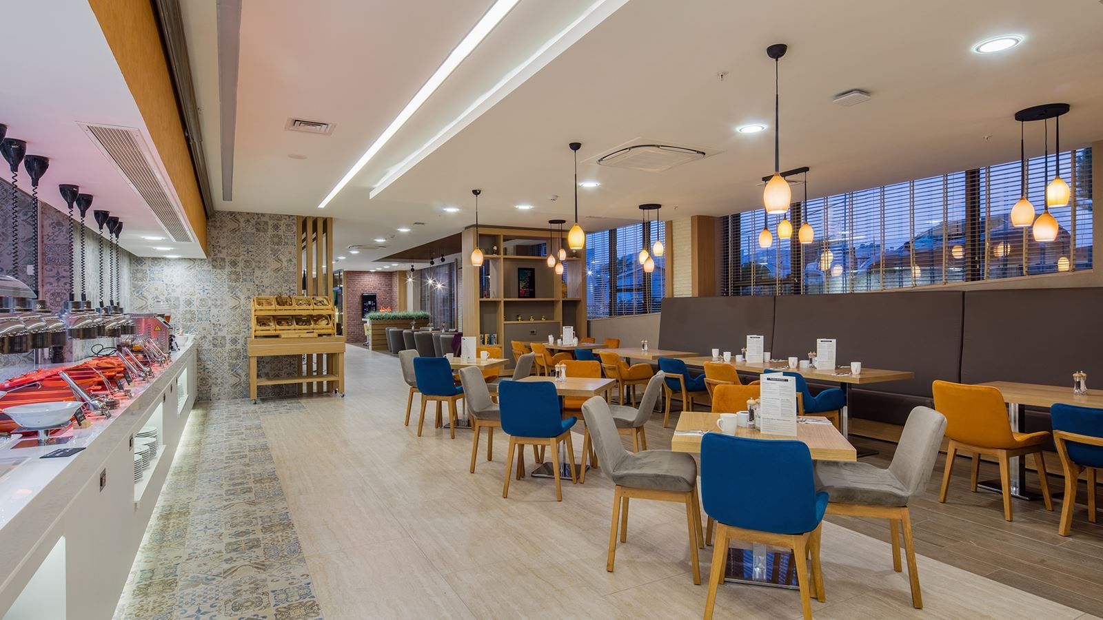 restaurants-open-lobby-restaurant