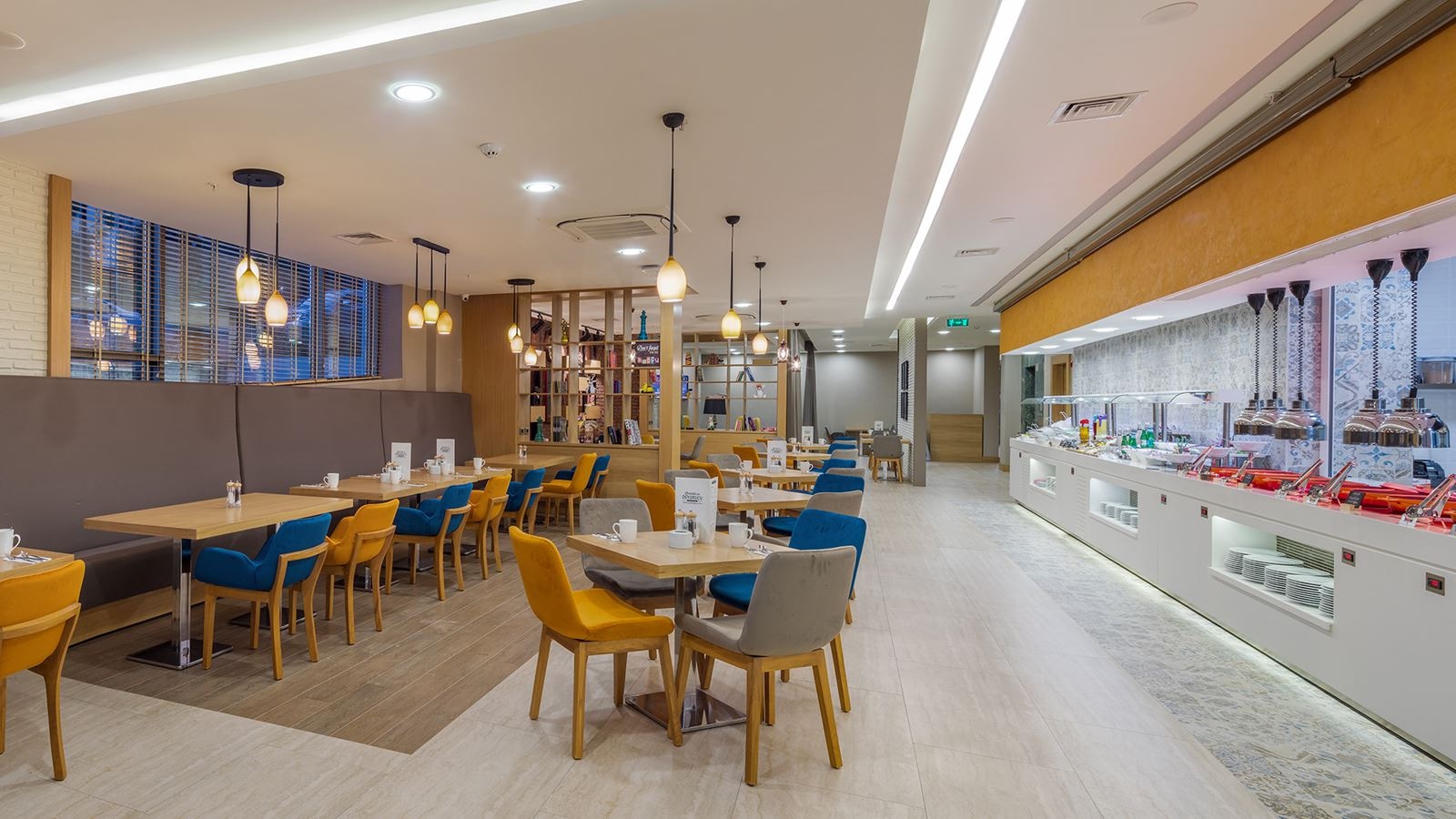 restaurants-open-lobby-restaurant