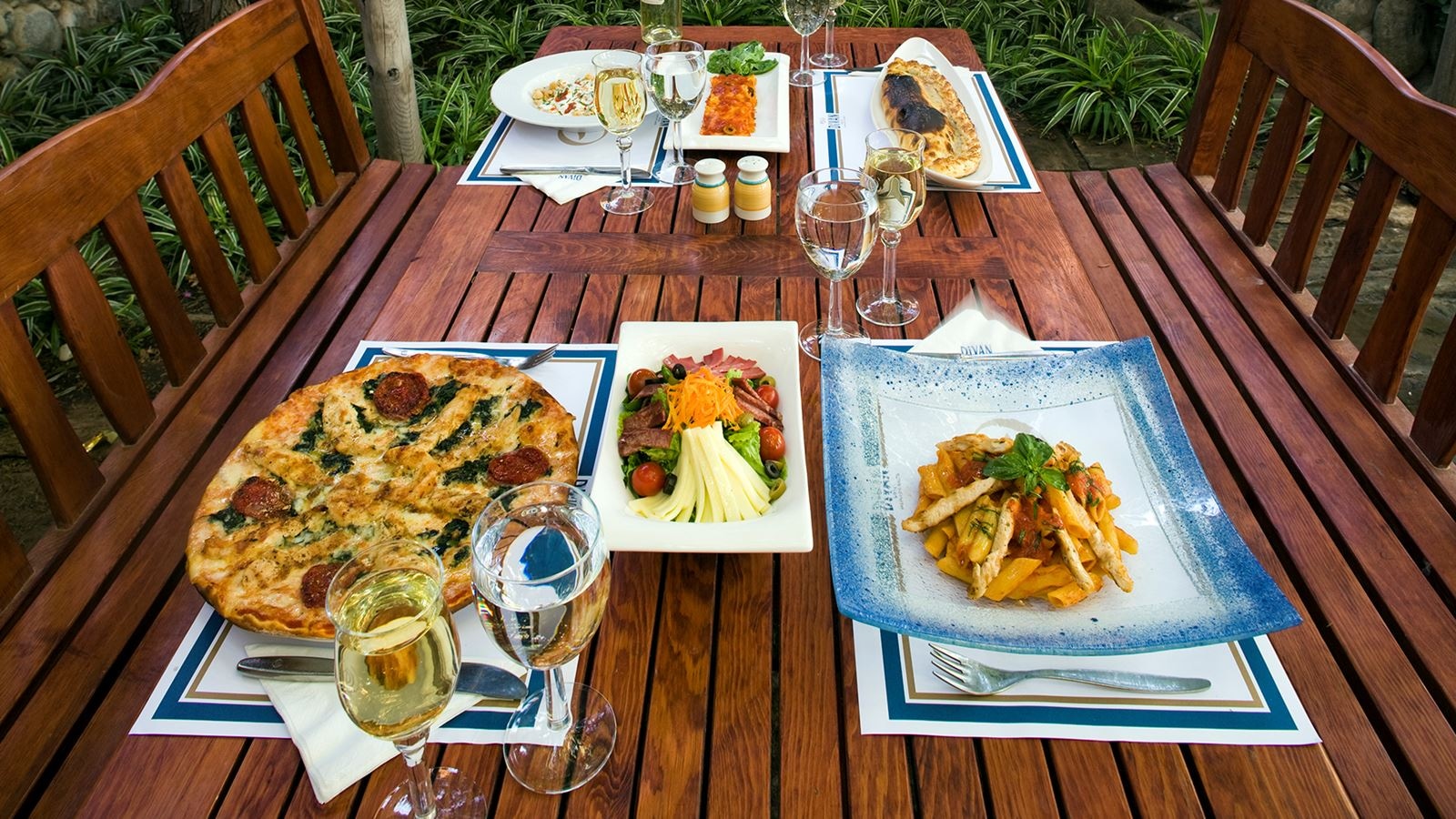 restaurants-pizzeria-restaurant