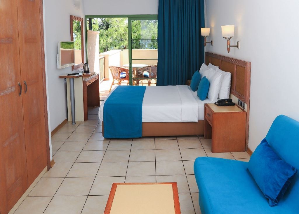 rooms-standard-bungalow-room-garden-view