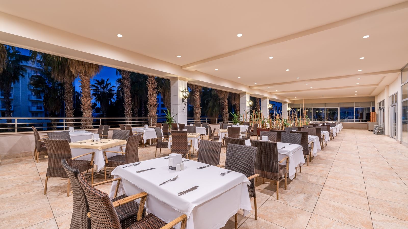 restaurants-premium-restaurant