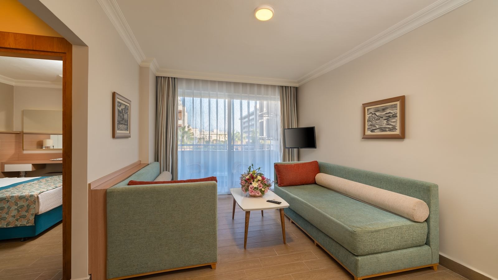 rooms-family-room-roh-side-building