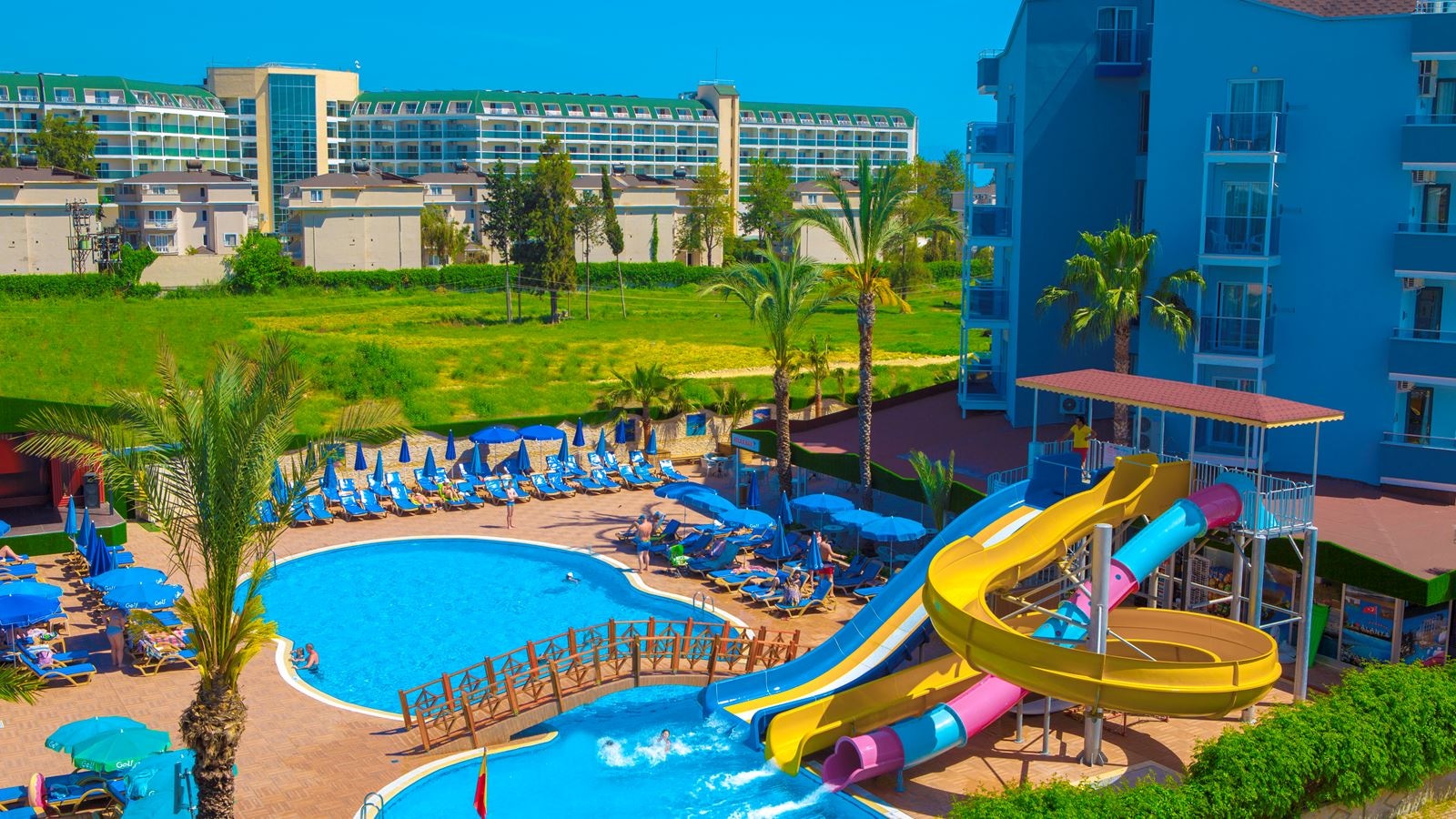 water-park-outdoor-pool