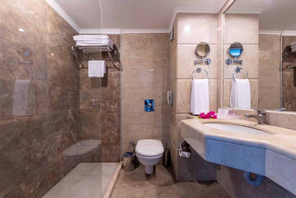 rooms-standard-room-land-view