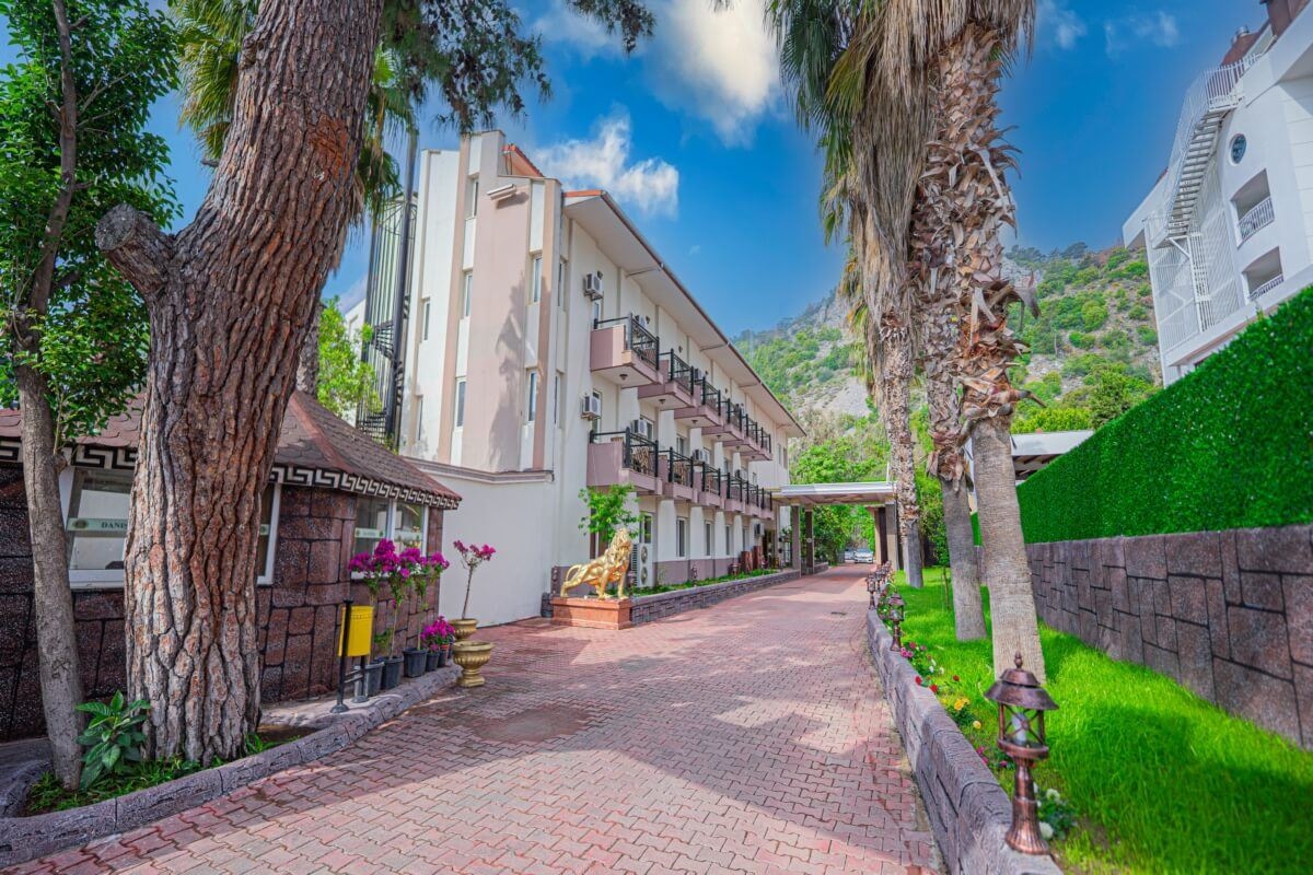 general-main-building