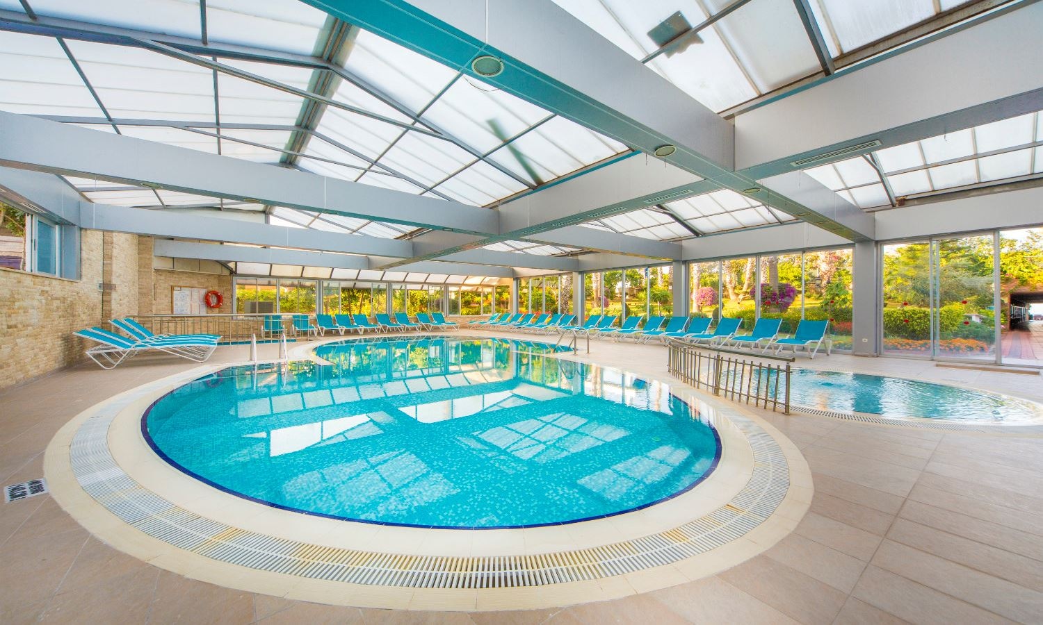 pools-indoor-pool