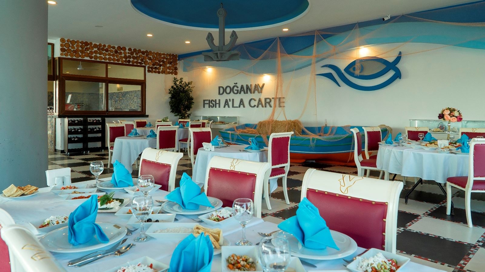 restaurants-nostalgia-ala-carte-restaurant