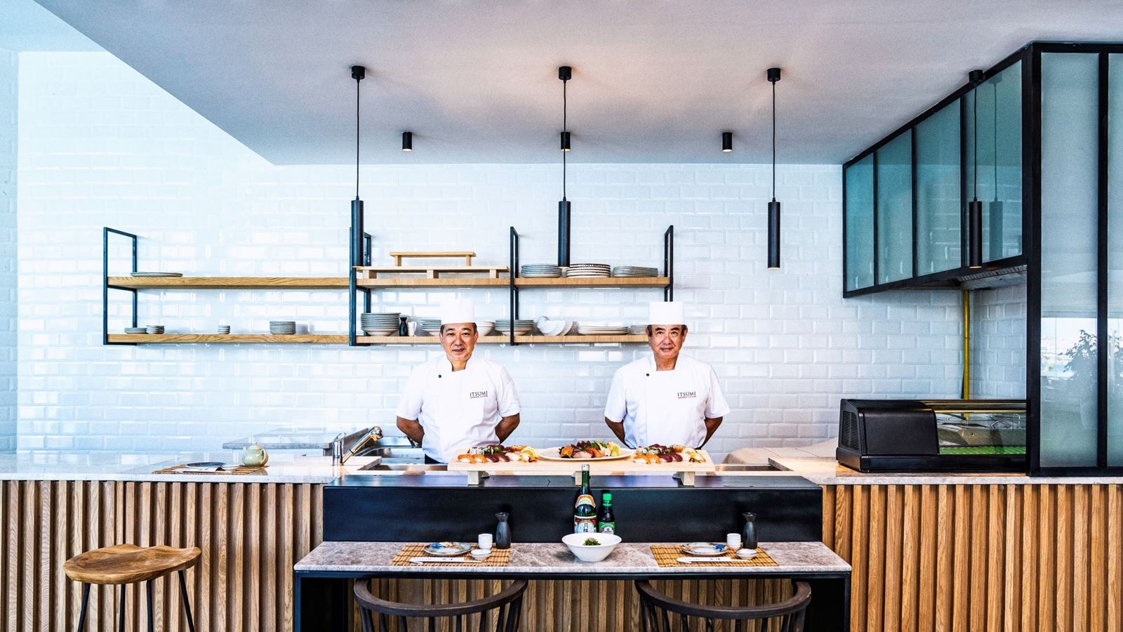 restaurants-escape-beach-and-lounge