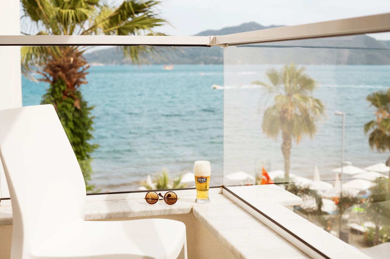 rooms-standard-room-side-sea-view