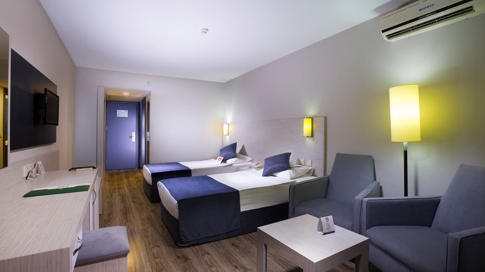 rooms-standard-land-view