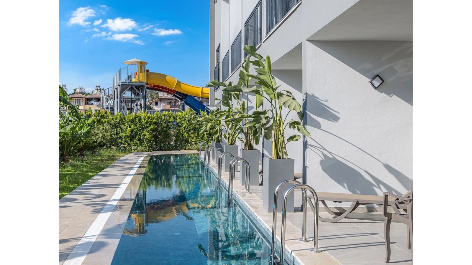 rooms-family-deluxe-2-bedrooms-with-swim-up