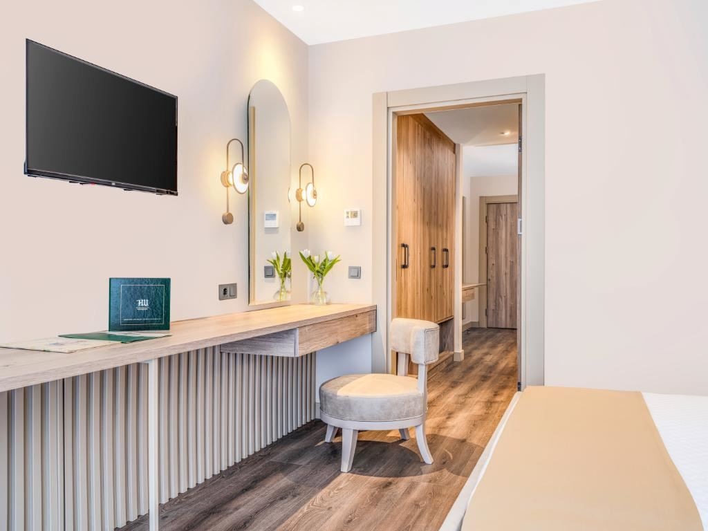 rooms-family-deluxe-2-bedrooms