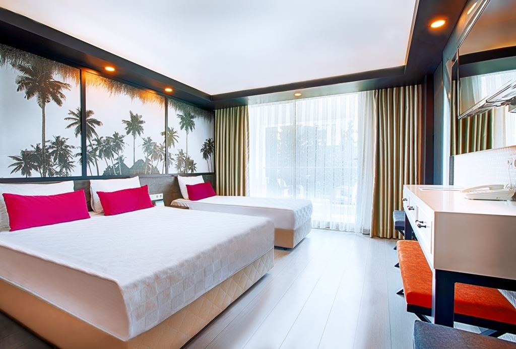 rooms-standart-room-side-sea-view--main-building-b-block