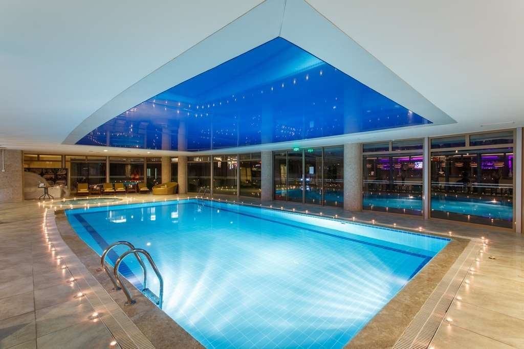 pools-indoor-pool