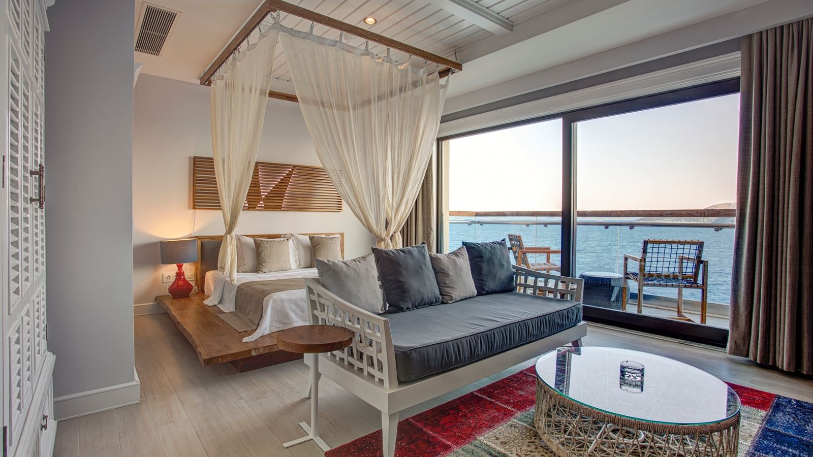 rooms-superior-room-sea-view