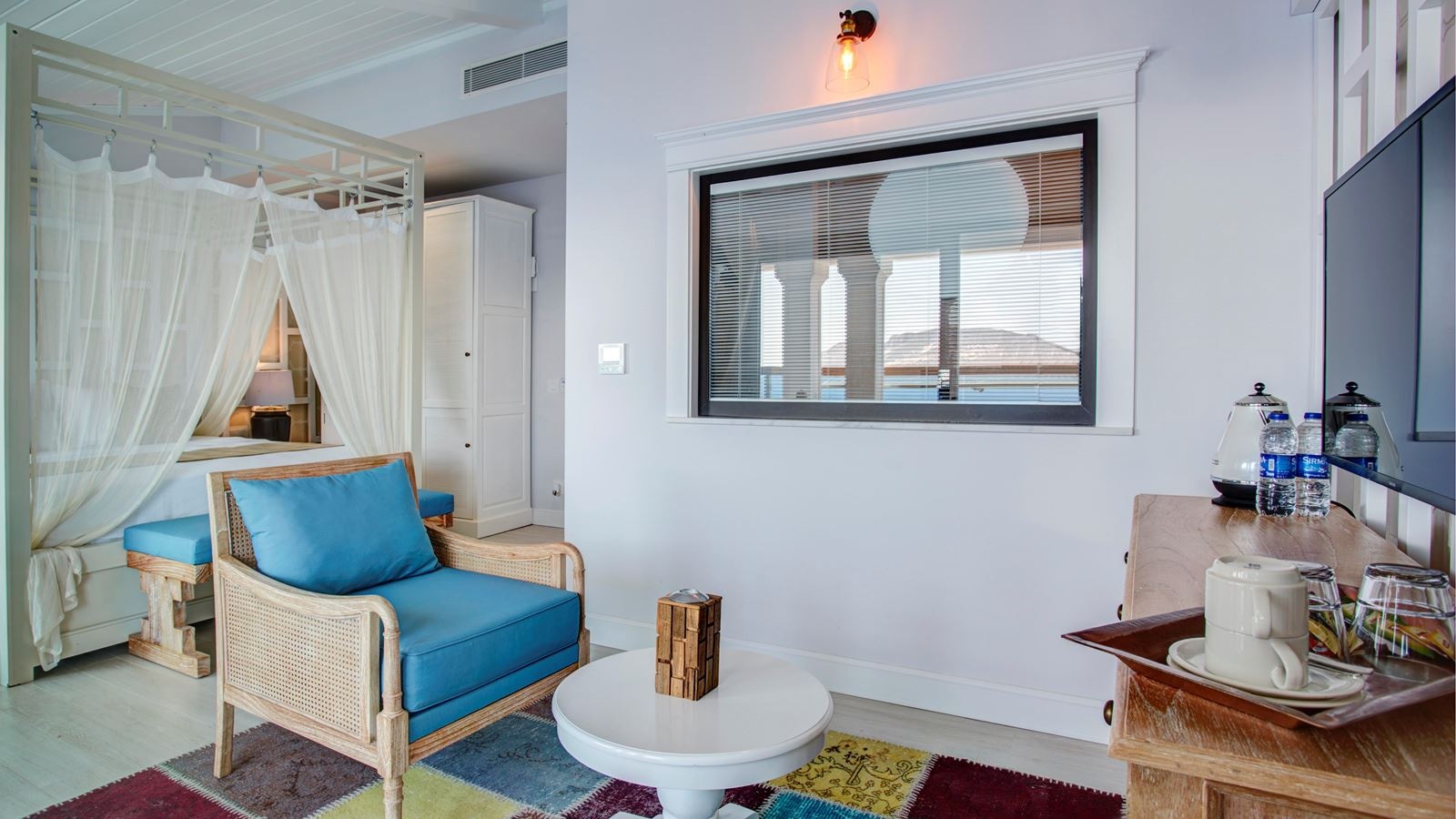 rooms-deluxe-room-sea-view