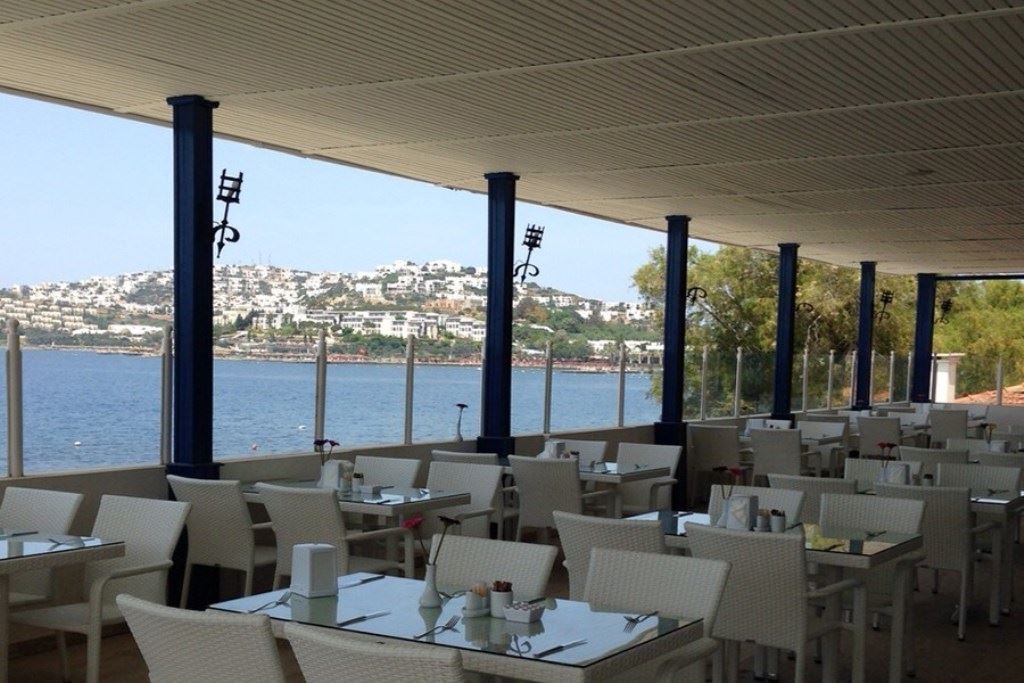 restaurants-restaurant