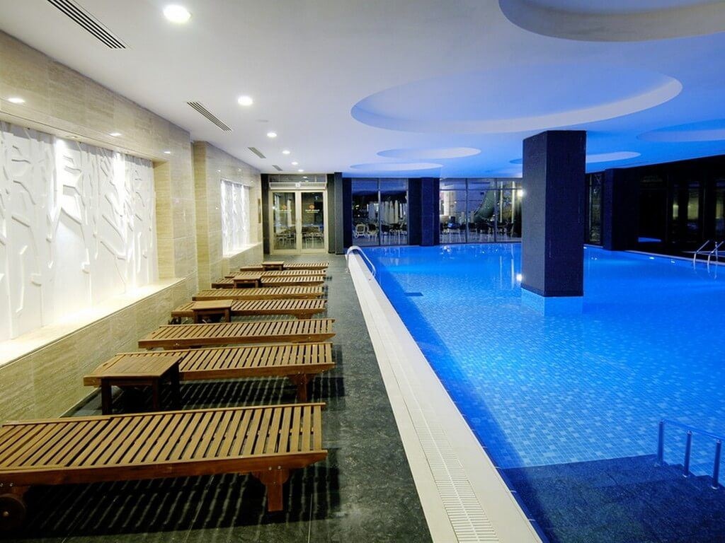pools-indoor-pool
