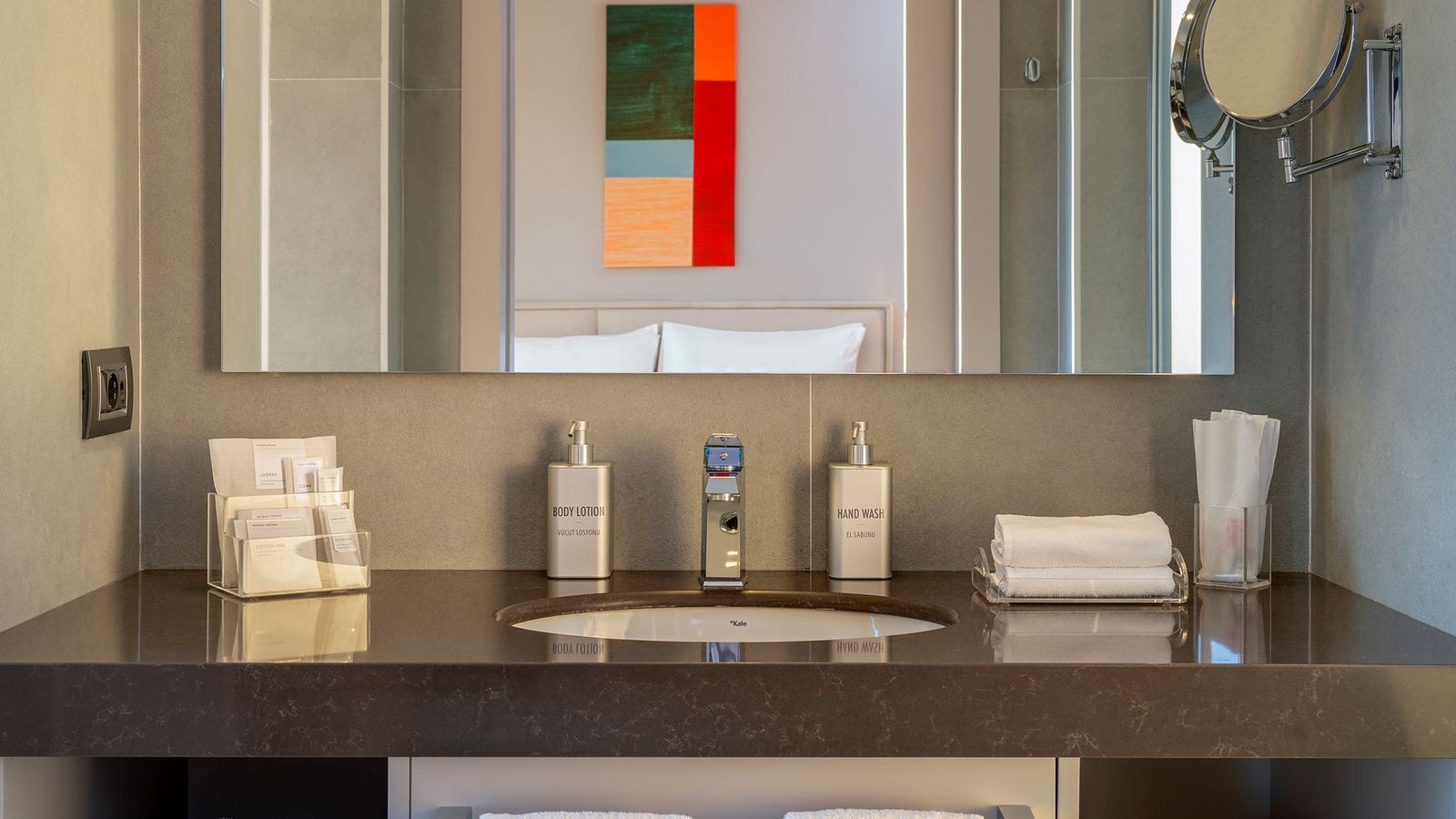 rooms-deluxe-room-sea-view