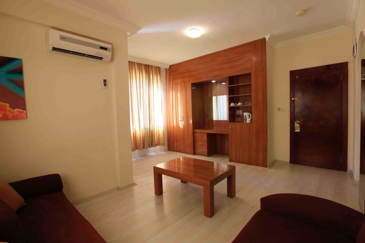 rooms-family-room-2