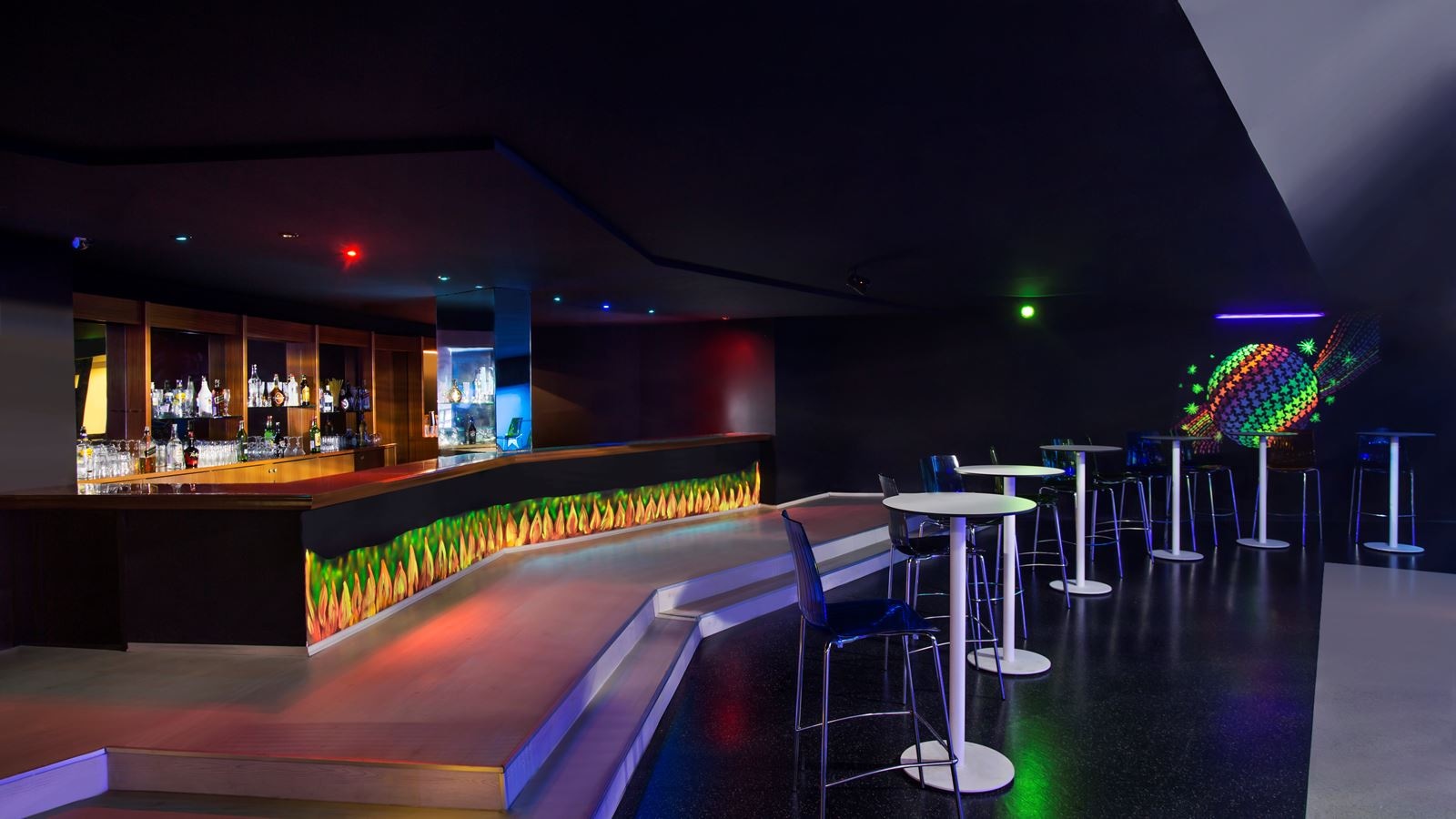 bars-amethyst-disco-bar