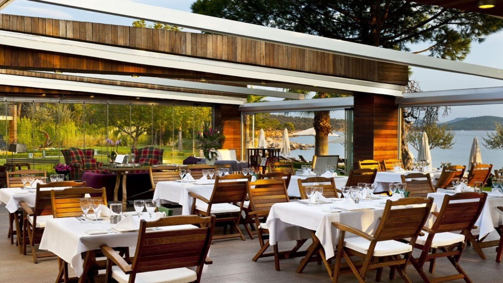 restaurants-restaurant