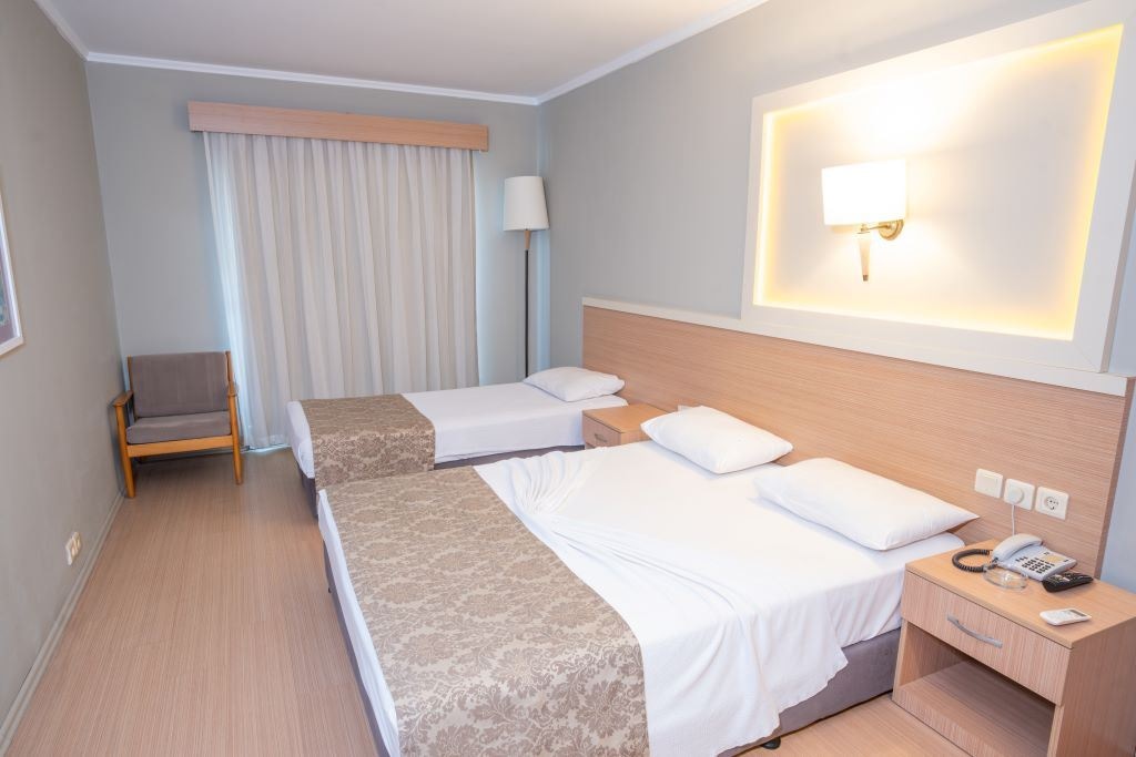 rooms-family-room-2-bedrooms