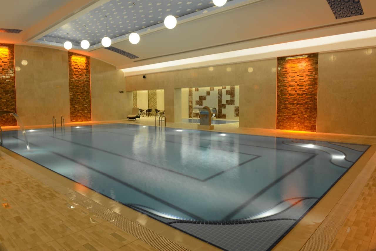 pools-indoor-pool