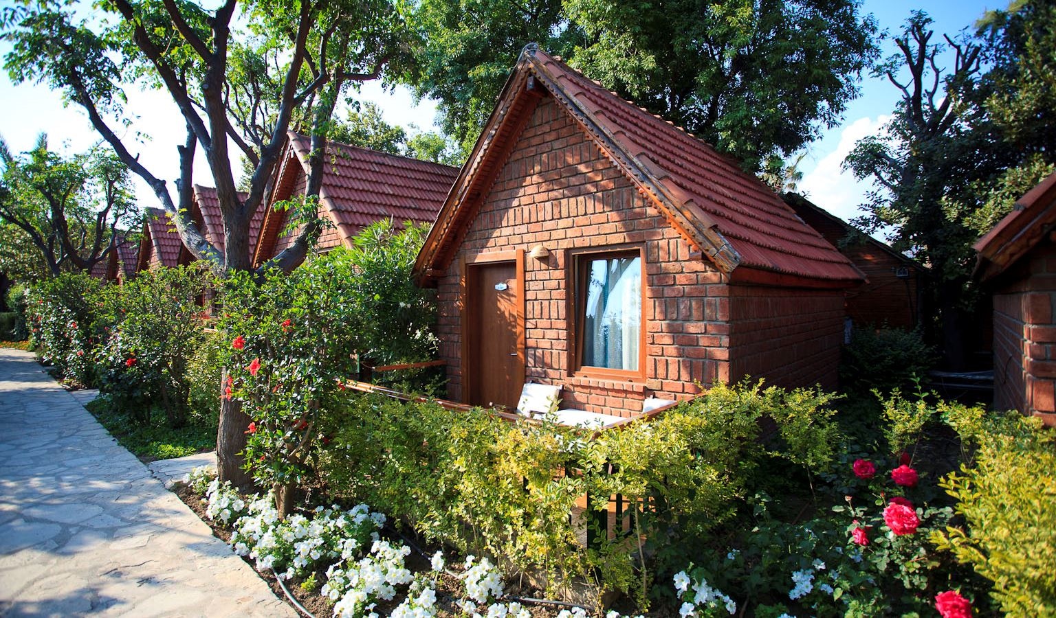 rooms-standard-room-with-balcony