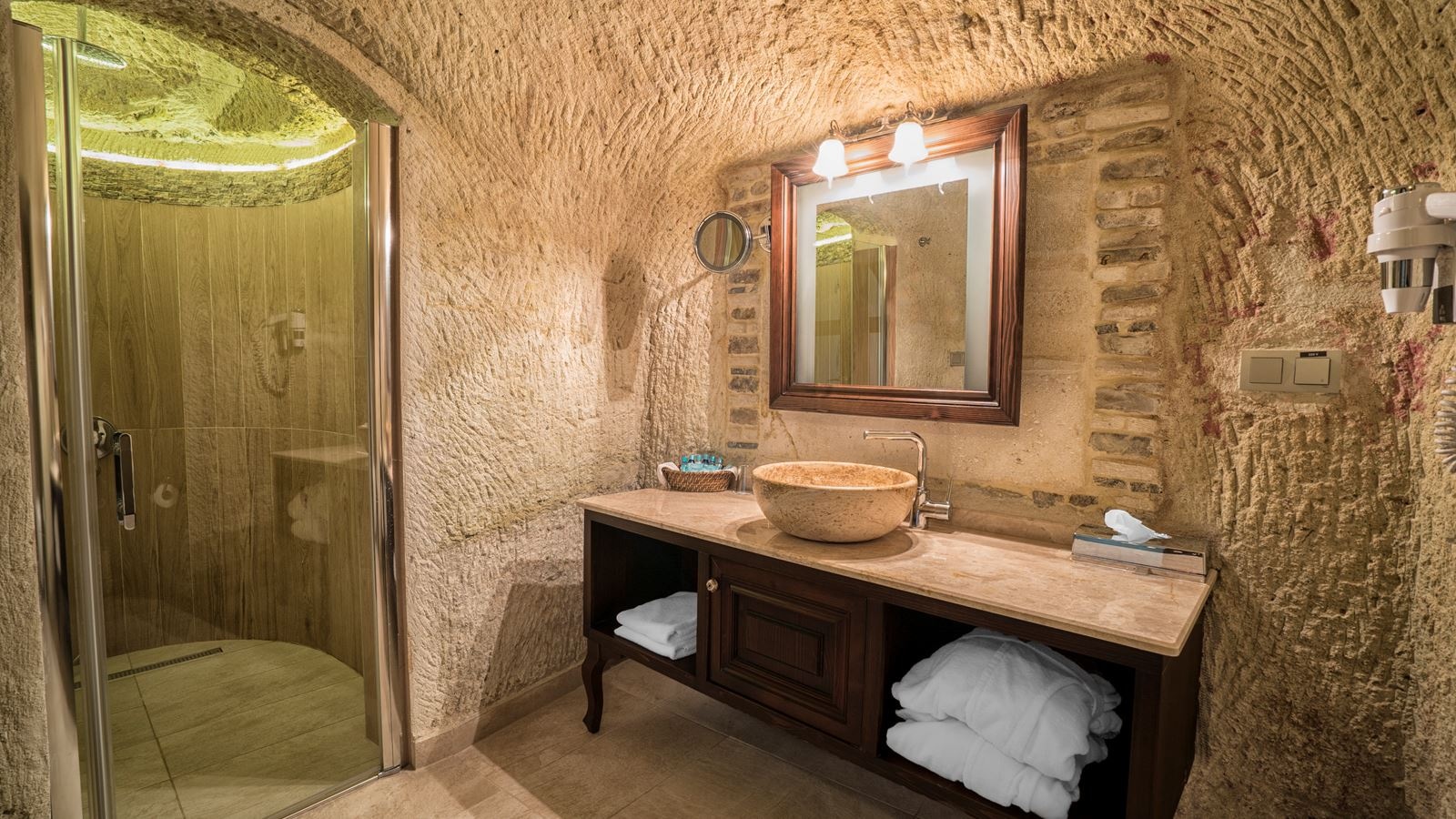 rooms-executive-suite