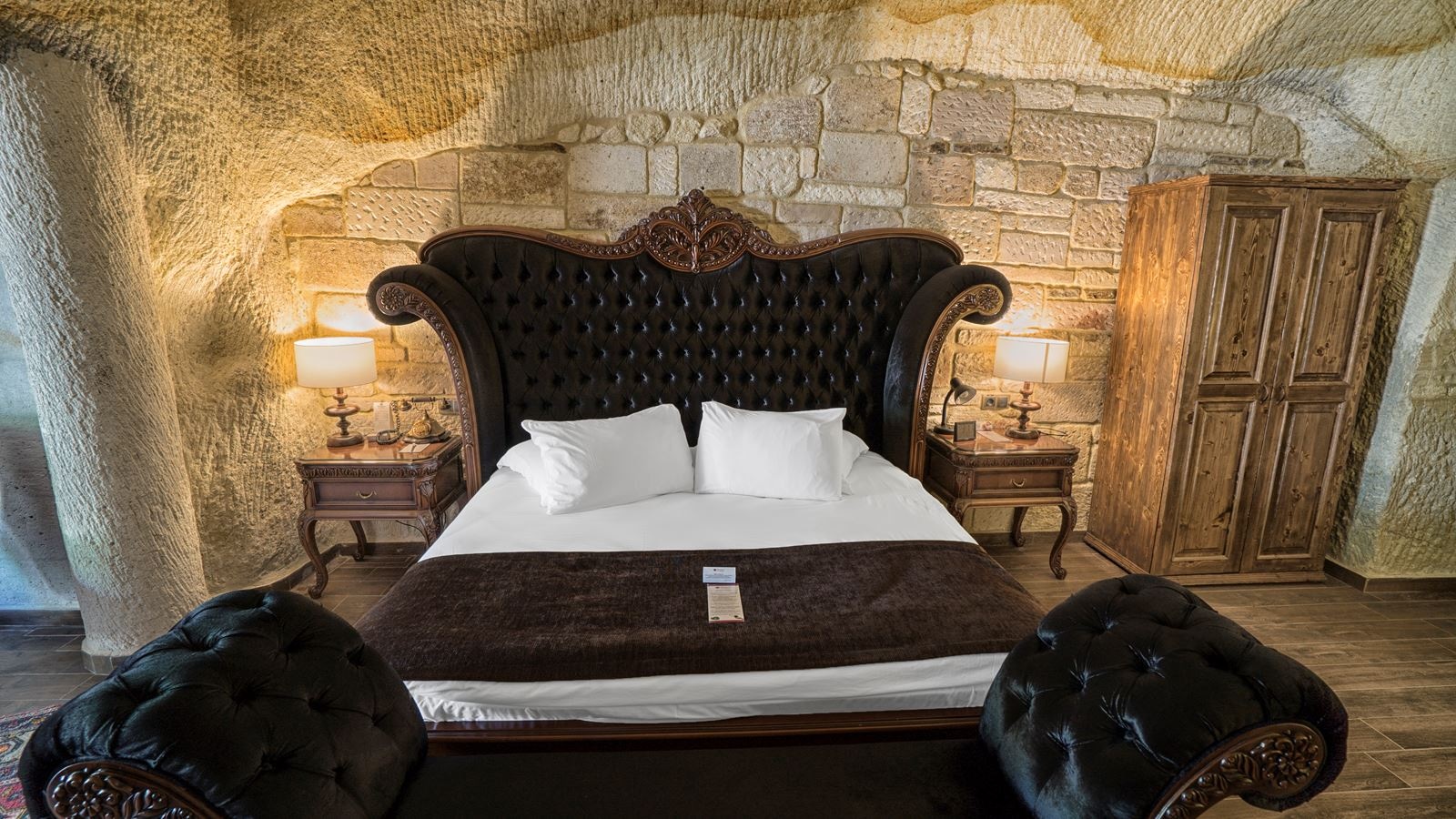 rooms-executive-suite