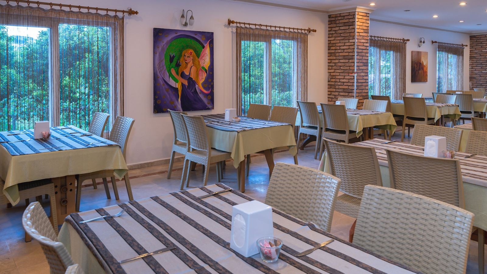 restaurants-main-restourant