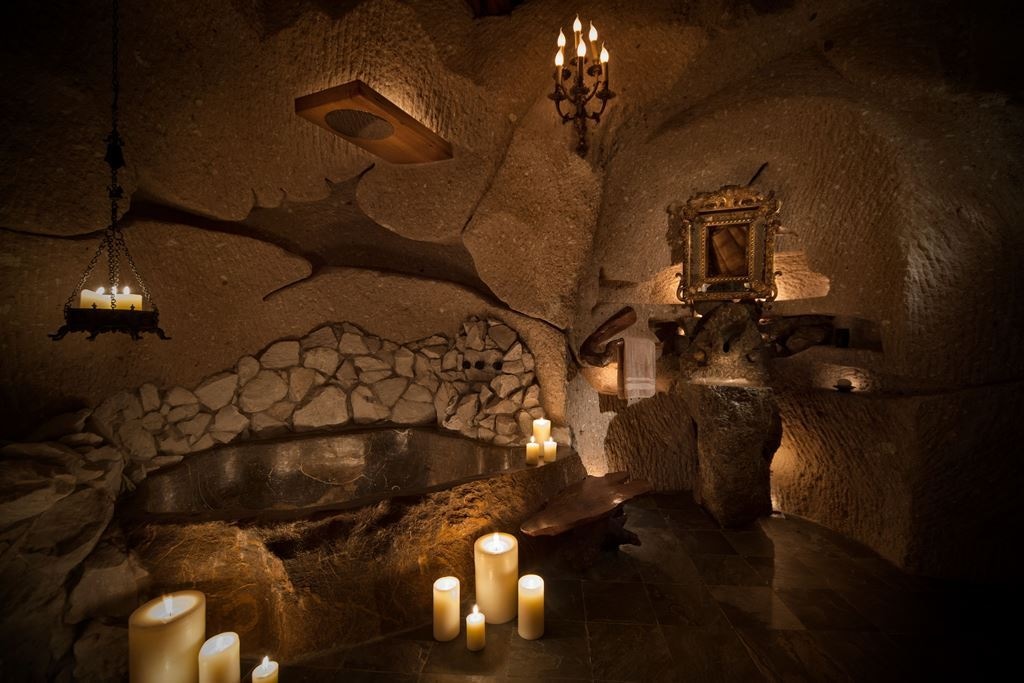 rooms-signature-suits