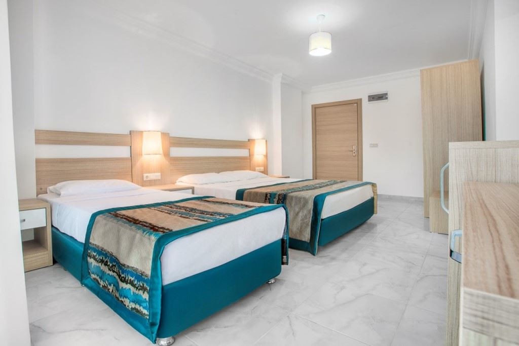 rooms-standard-room-with-balcony