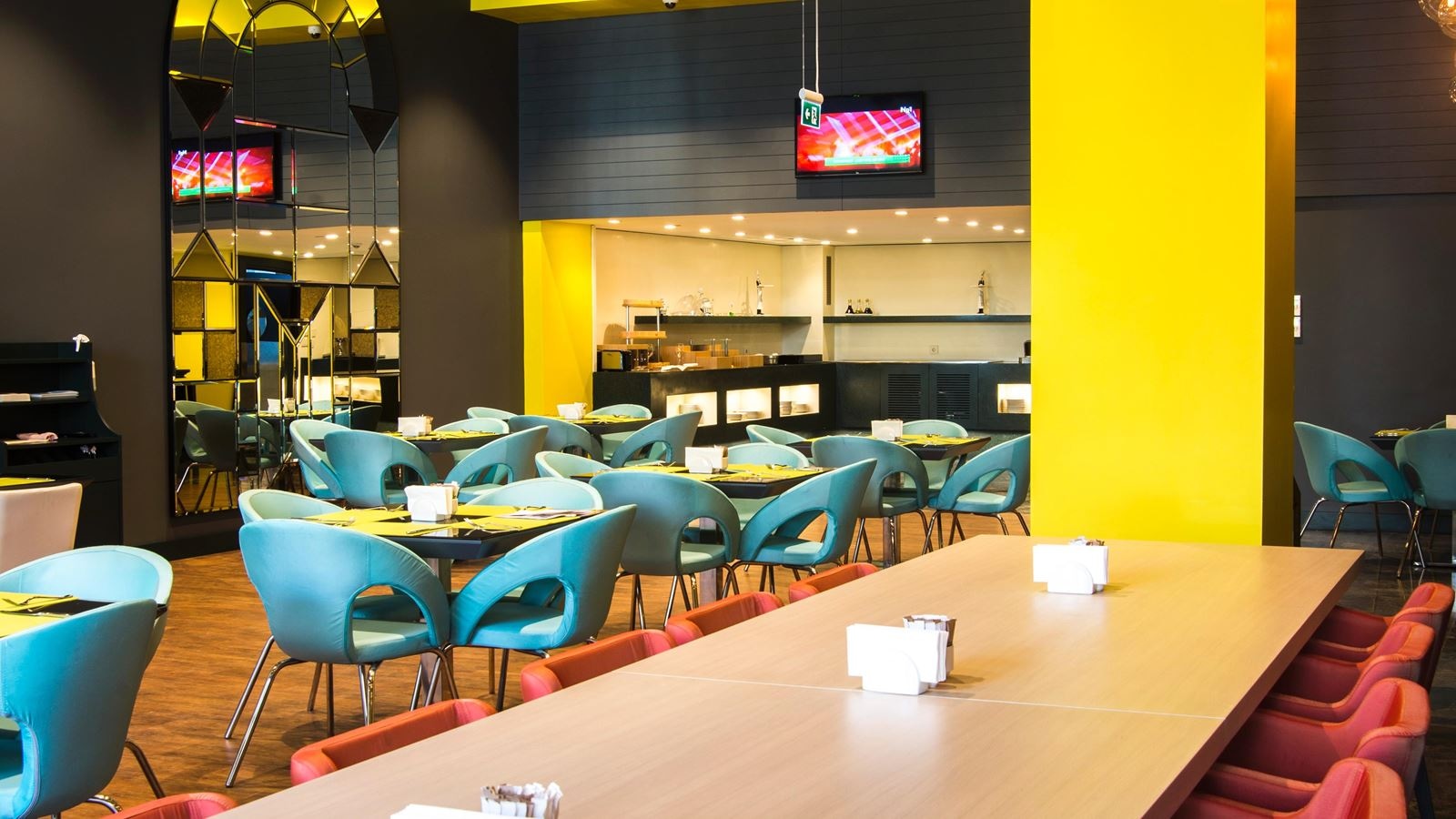 restaurants-restaurants