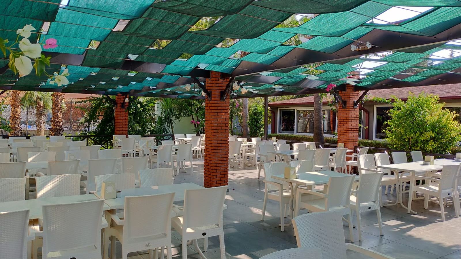 restaurants-restaurants