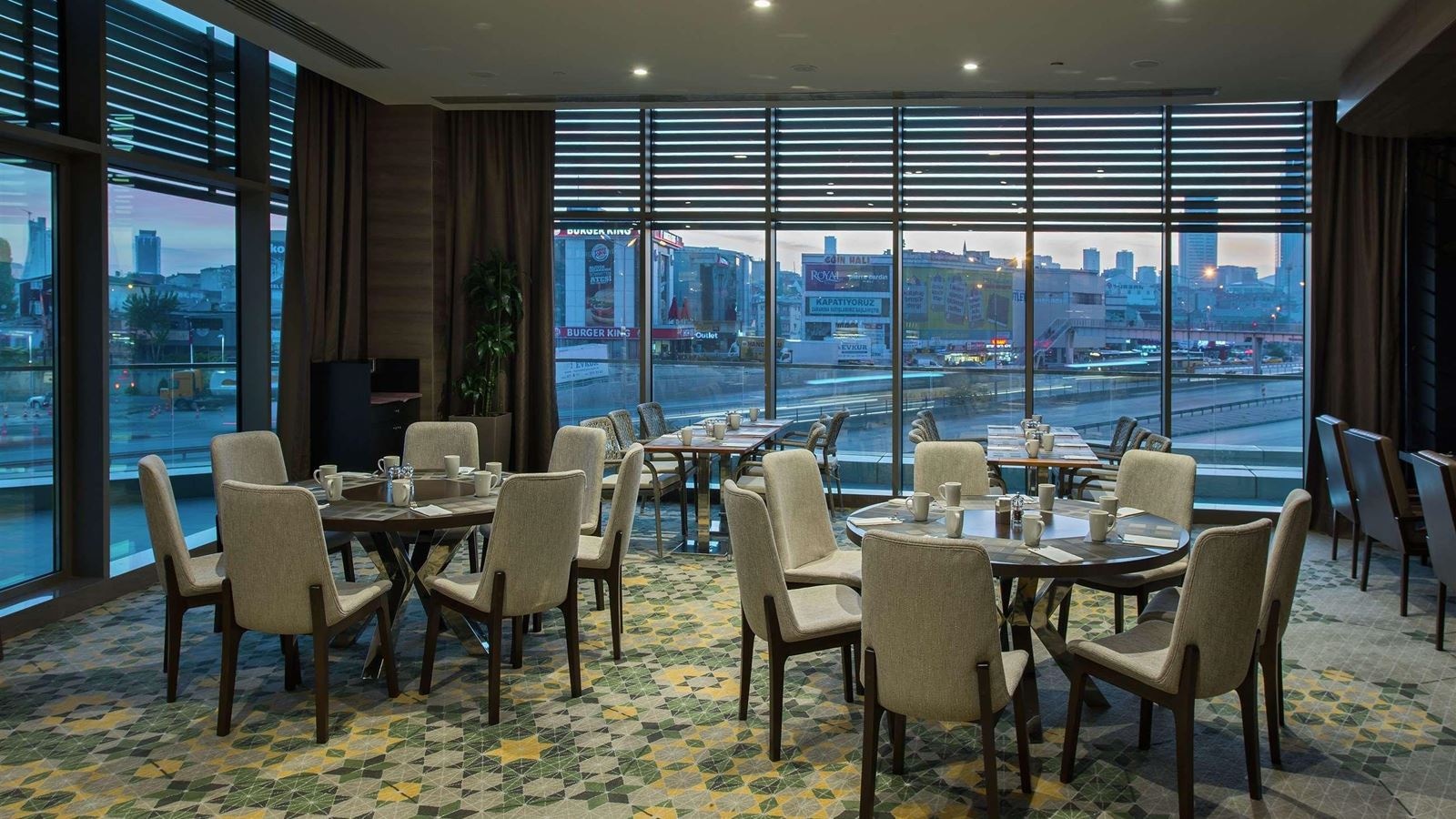 restaurants-restaurants