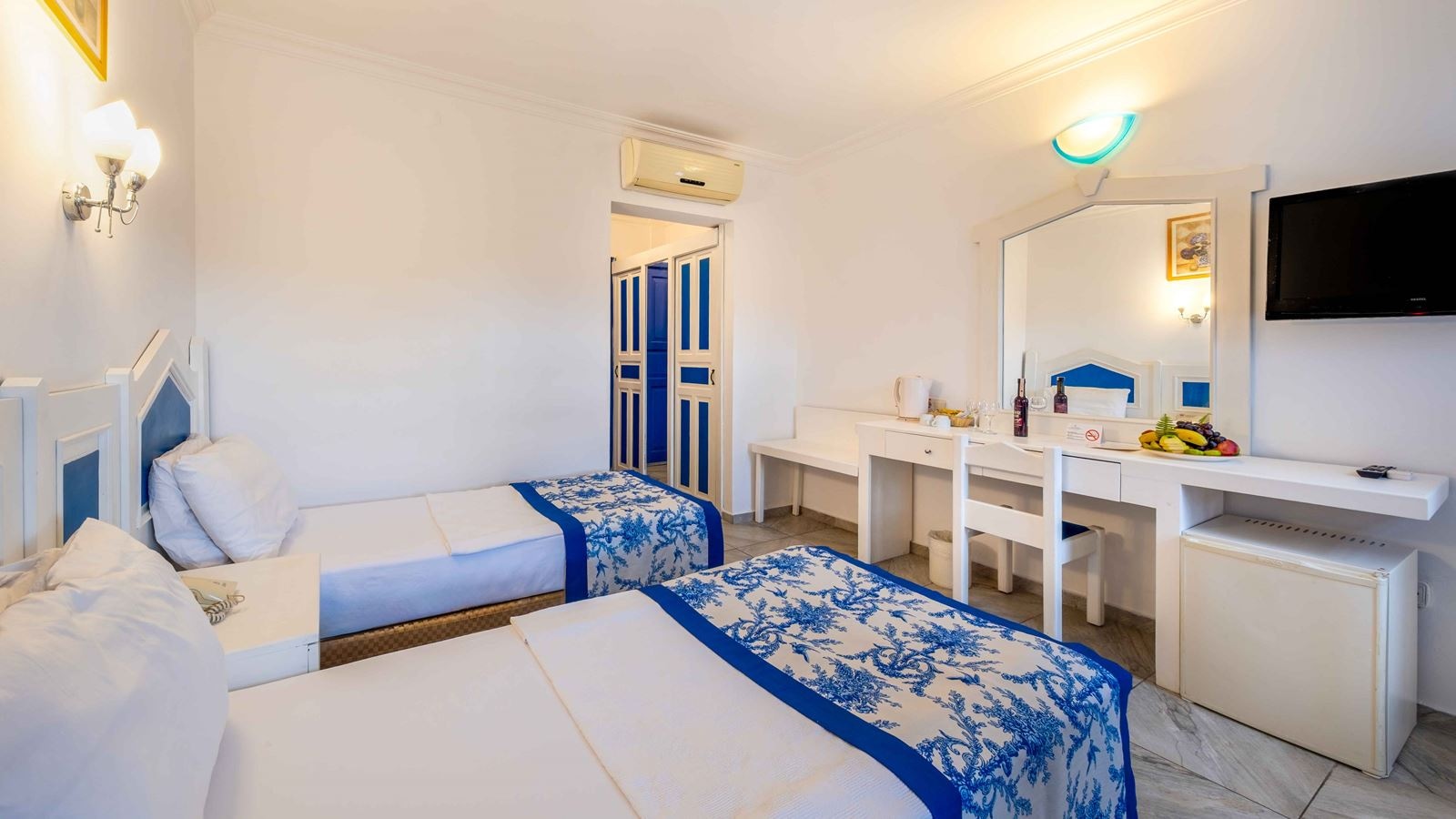 rooms-standard-room-with-balcony