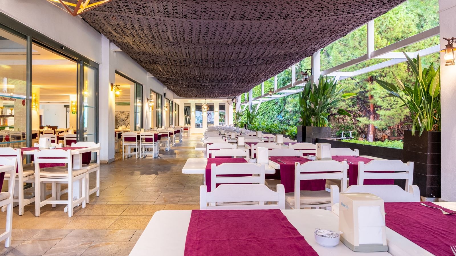 restaurants-main-restaurant