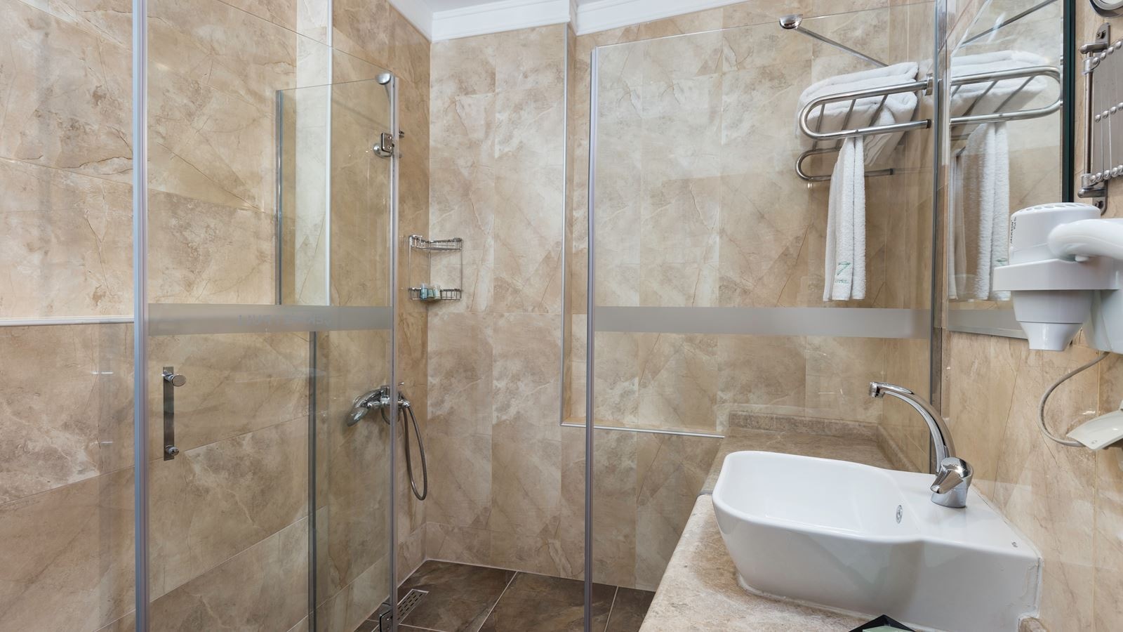 rooms-superior-trp-room