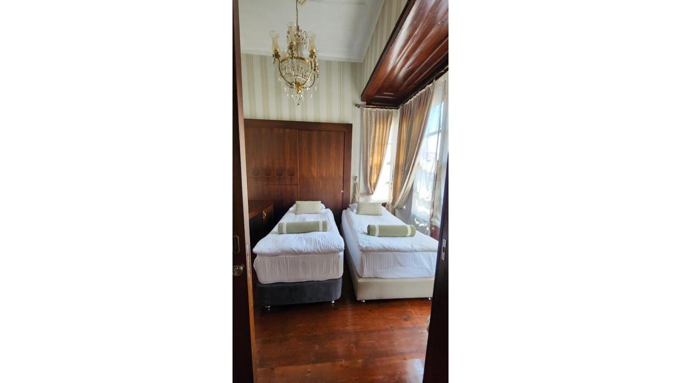 rooms-family-room