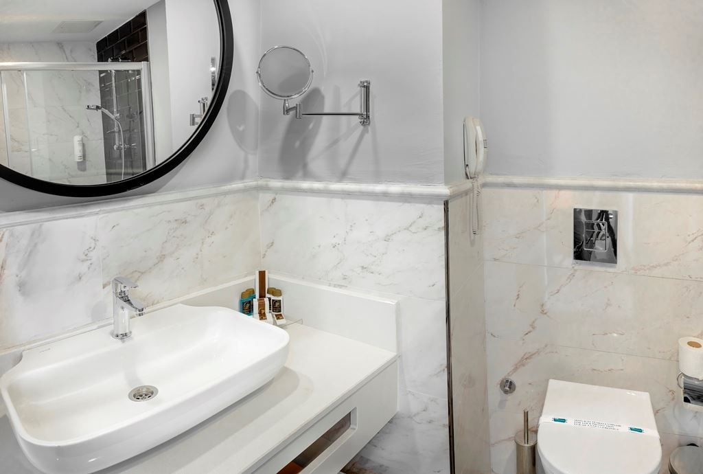 rooms-standard-room-land-view