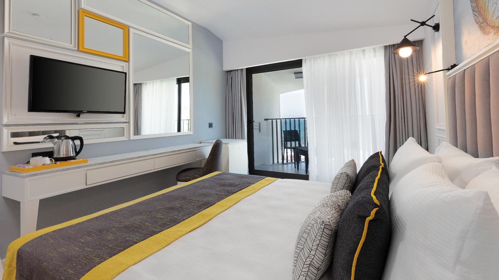 rooms-standard-room-side-sea-view